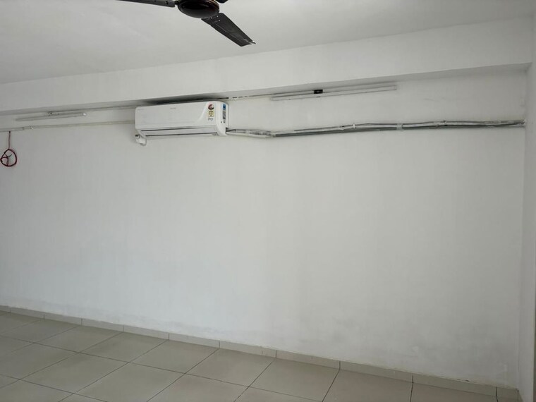 Room, shilp-arista Commercial Office Space 575 Sq.Ft. In Bodakdev Ahmedabad 10048018