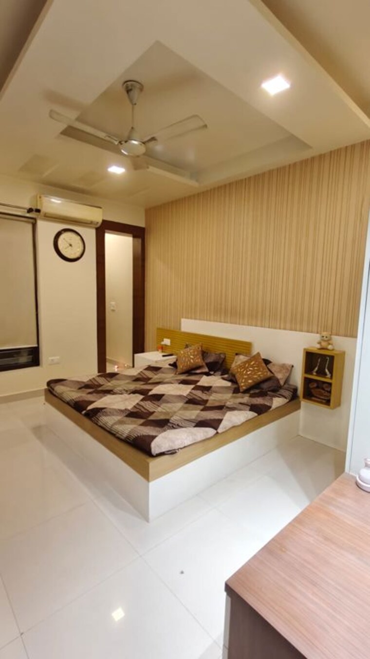 Bedroom, parklands 4 Bedroom 350 Sq.Yd. Builder Floor In Sector 85 Faridabad 10048042