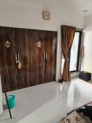 Furnished Amenities in 1 BHK Apartment at Raunak Bliss, Ghodbunder Road – for Rent