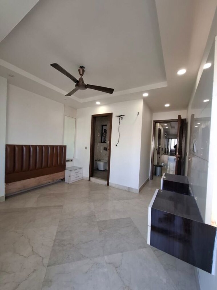 Living Room, greater kailash i 3 Bedroom 1872 Sq.Ft. Builder Floor In Greater Kailash I Delhi 10048099