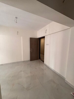 Room in 2 BHK Apartment at Soham Parijat Gardens, Ghodbunder Road – for Rent