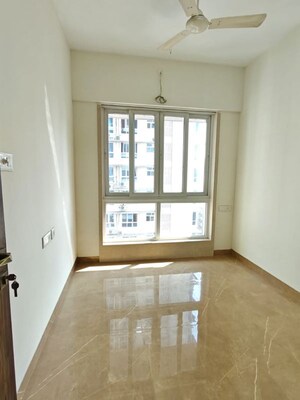 Room in 3 BHK Apartment at Govinda CHS Goregaon, Goregaon West – for Rent