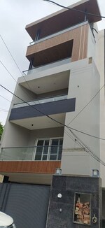 3 BHK 250 Sq.Yd. Builder Floor in Sector 21D
