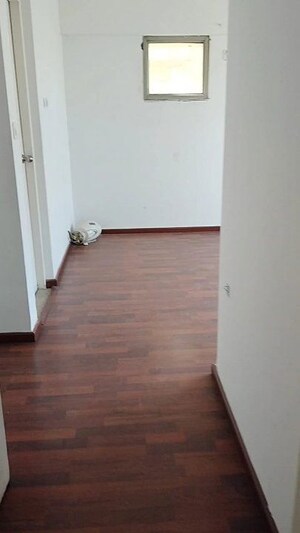 Room in 3 BHK Apartment at The Meadows, Near Vaishno Devi Circle On Sg Highway – for Rent