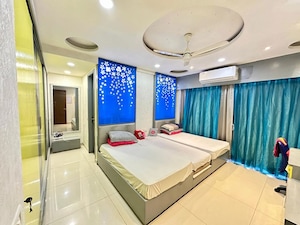 Team Area in 4 BHK Apartment at The Wadhwa The Address Vista, Ghatkopar West – for Sale