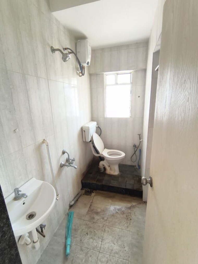 Bathroom, gera-shrishti 1 Bedroom 358 Sq.Ft. Apartment In Wagholi Pune 10048422