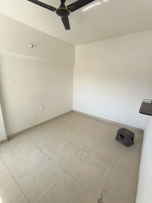 Room in 1 BHK Apartment at Gera Shrishti, Wagholi – for Rent