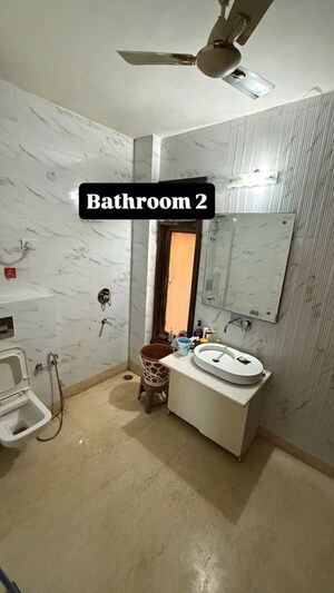 Master Bedroom in 6 BHK Independent House at Ansal Plaza Gurgaon, Palam Vihar – for Rent