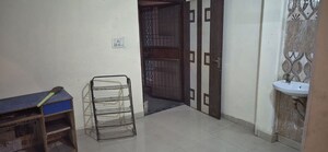 Room in 1 RK Builder Floor at Mayur Vihar – for Rent
