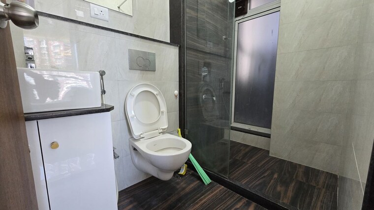 Bathroom, shreeji-atlantis 2 Bedroom 734 Sq.Ft. Apartment In Malad West Mumbai 10048505
