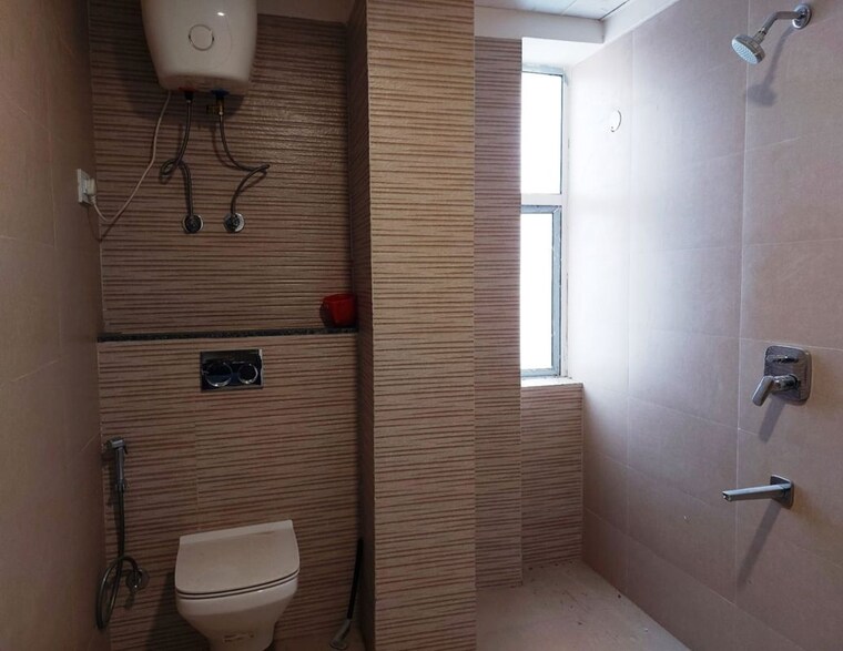 Master Bedroom, levana-celebrity-meadows 3 Bedroom 1981 Sq.Ft. Apartment In Bagiamau Lucknow 10048612