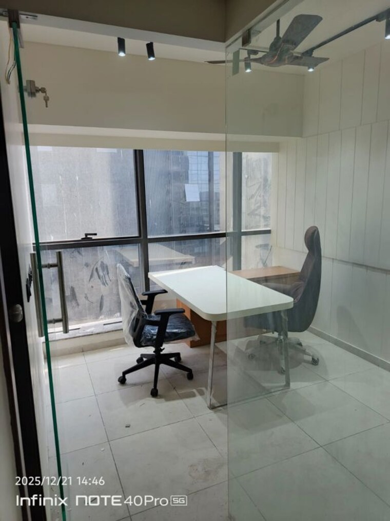 Team Area, kp-epitome Commercial Office Space 702 Sq.Ft. In Makarba Ahmedabad 10048526