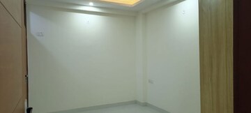 Room in 3 BHK Builder Floor at Chattarpur – for Rent
