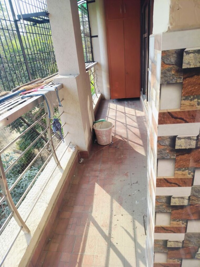 Balcony, chattarpur 3 Bedroom 1000 Sq.Ft. Apartment In Chattarpur Delhi 10018097