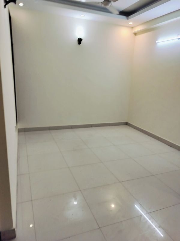 3 BHK + Pooja Room Apartment For Rent in Chattarpur