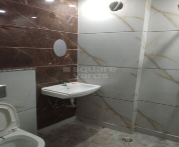 Bathroom in 2.5 BHK Builder Floor at Ramesh Nagar – for Sale