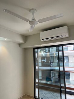 3 BHK + Extra Room Builder Floor For Rent in Signature Global City 63A