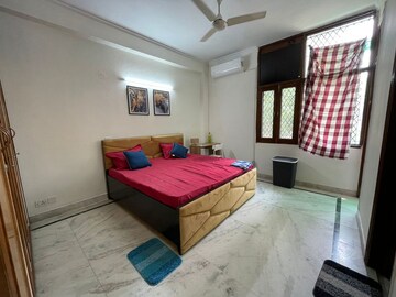 Bedroom in 1 BHK Builder Floor at Nehru Enclave – for Rent