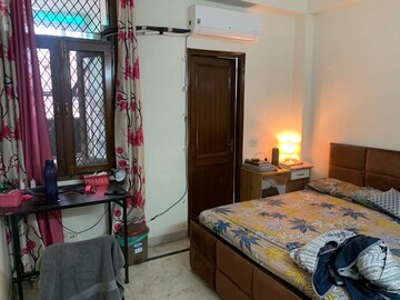 Bedroom in 1 BHK Builder Floor at Nehru Enclave – for Rent
