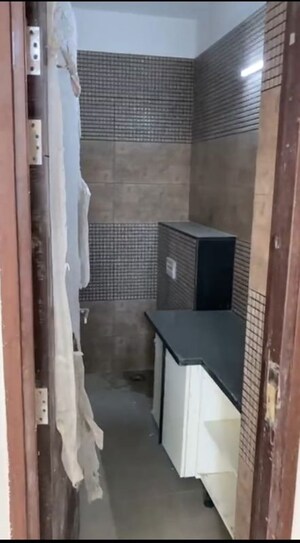 Bathroom in 4 BHK Villa at Sector 4 Wave City – for Sale
