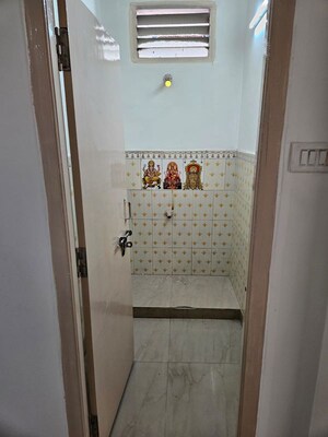 Attached Bathroom in 3 BHK Apartment at Chanda Nagar – for Rent