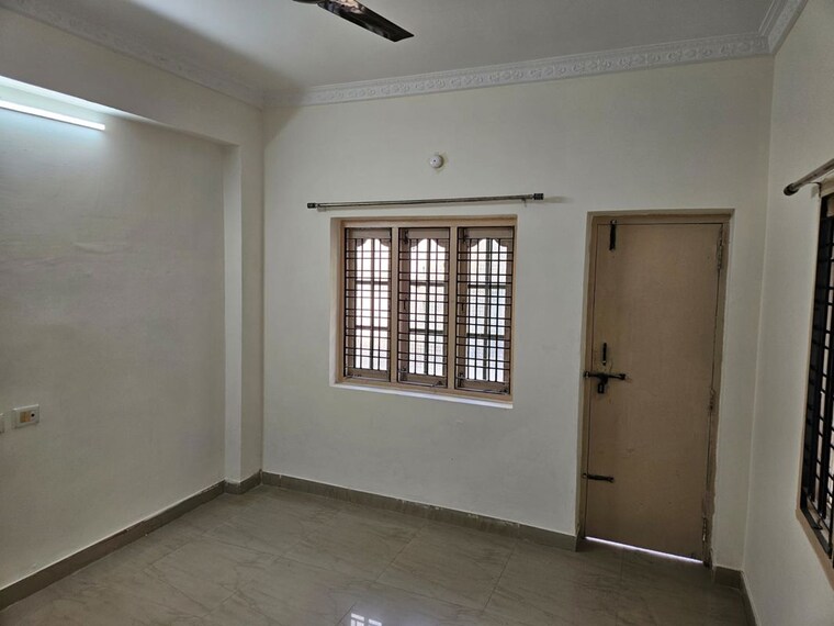 Room, chanda nagar 3 Bedroom 1450 Sq.Ft. Apartment In Chanda Nagar Hyderabad 10049050