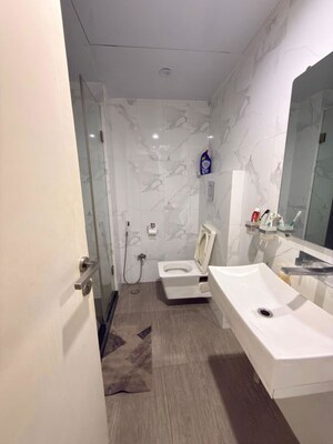 Team Area in 3 BHK Apartment at Vimla Mahal, Peddar Road – for Rent