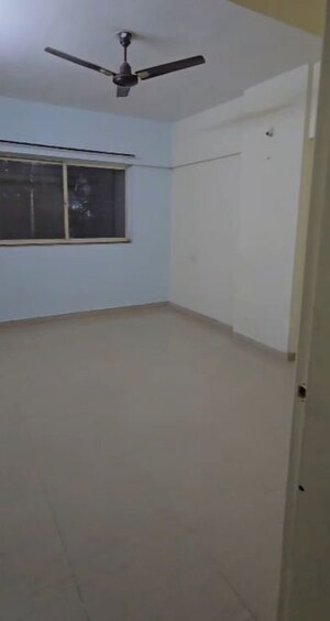 Room in 2 BHK Apartment at Pimple Saudagar – for Rent