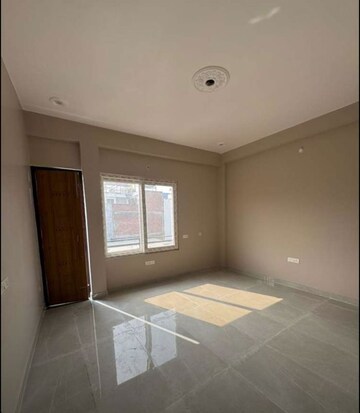 Room in 3 BHK Independent House at Gomti Nagar – for Rent