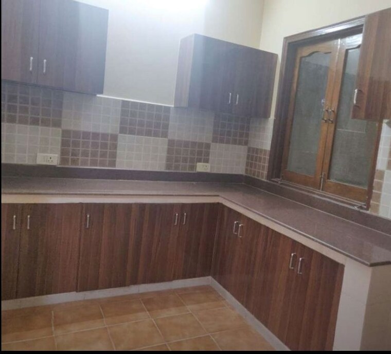 Kitchen, hazratganj 3 Bedroom 1650 Sq.Ft. Apartment In Hazratganj Lucknow 10043847