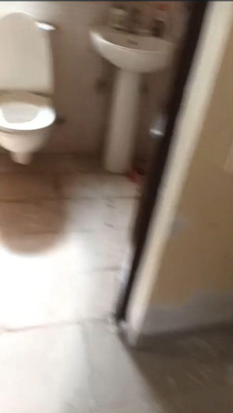 Bathroom, wave-city 2 Bedroom 930 Sq.Ft. Apartment In Wave City Ghaziabad 10049357