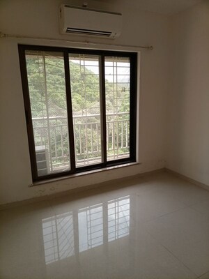 Room in 1 BHK Apartment at Unique Greens Ghodbunder Road, Ghodbunder Road – for Rent