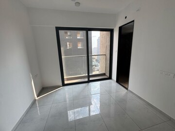 Room in 3 BHK Apartment at Mantra Mirari, Pune East – for Rent