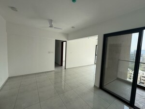Room in 3 BHK Apartment at Mantra Mirari, Pune East – for Rent