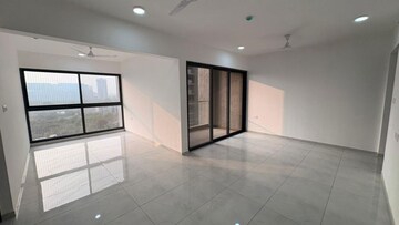 3 BHK Apartment For Rent in Mantra Mirari, Pune East