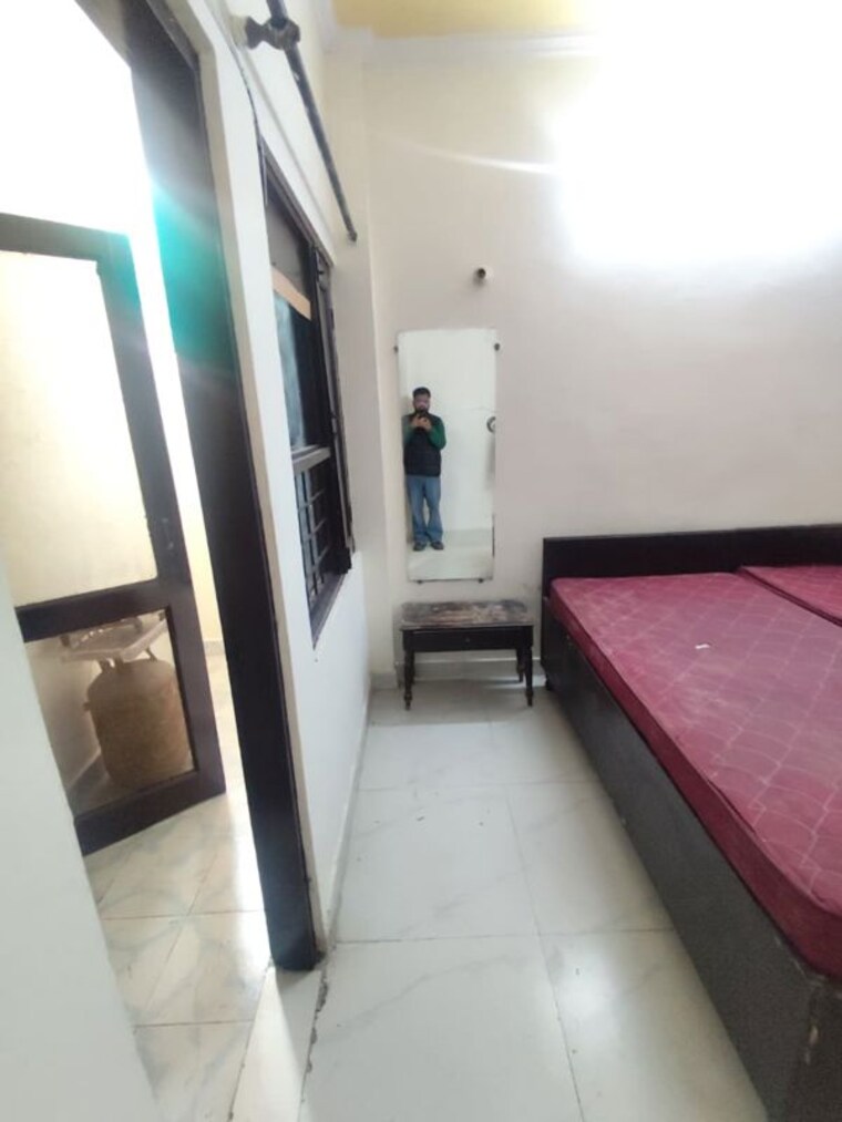 undefined, sector 19 1 RK 410 Sq.Ft. Builder Floor In Sector 19 Noida 10049398