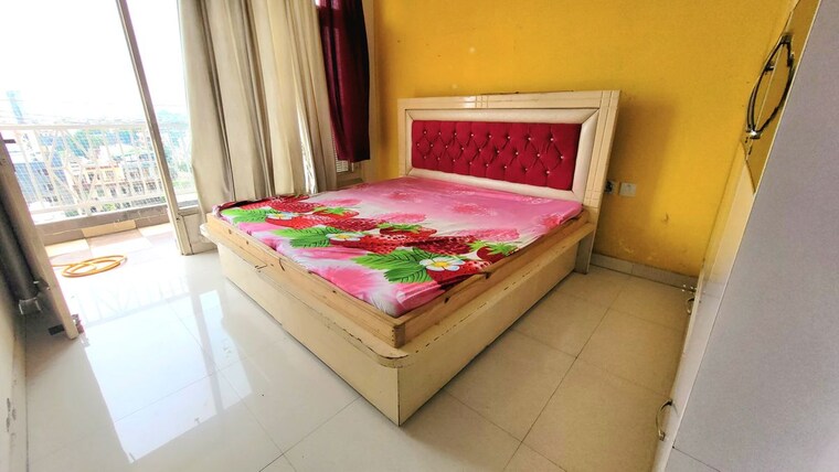 Bedroom, maya-garden-city 3 Bedroom 1560 Sq.Ft. Apartment In Lohgarh Zirakpur 10049423