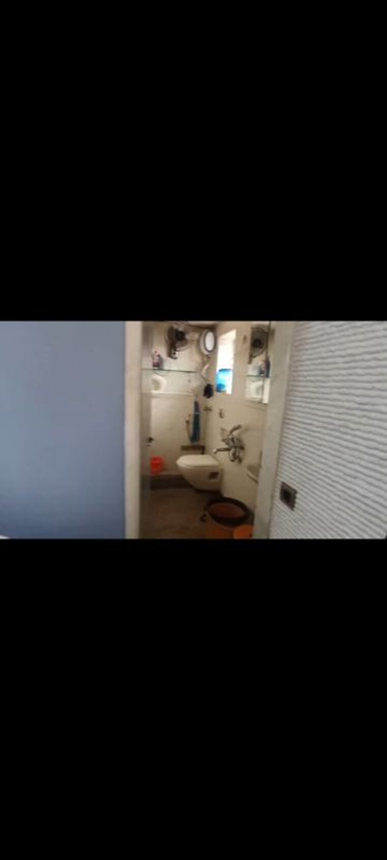 Bathroom, mig-colony 2 Bedroom 850 Sq.Ft. Apartment In Worli Mumbai 10049431