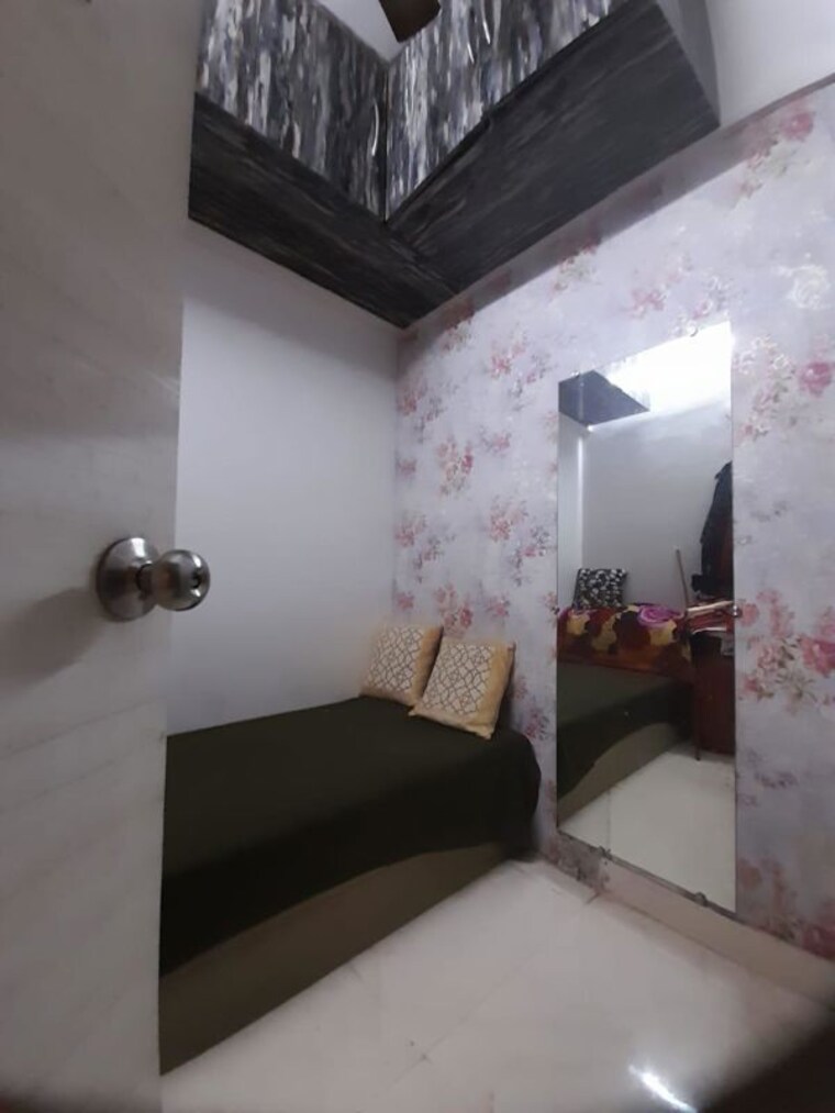 Living Room, mig-colony 2 Bedroom 850 Sq.Ft. Apartment In Worli Mumbai 10049431