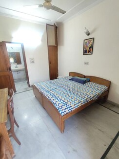 1 RkBuilder Floor For Rent in Sector 16A