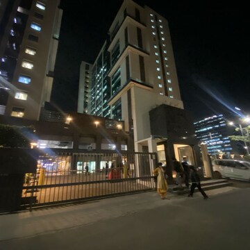  Office Space For Sale in Assotech Business Cresterra, Sector 135