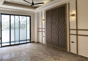 Room in 4 BHK Apartment at Kohli One Malibu Town, Sector 47 – for Sale