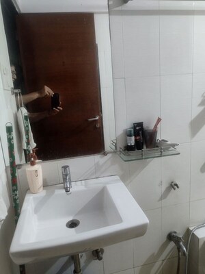 Bathroom in 2.5 BHK Apartment at Wadala East – for Rent