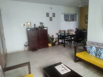 Living Room in 2.5 BHK Apartment at Wadala East – for Rent