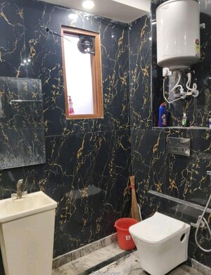 Bathroom in 1 RK Builder Floor at Sector 20 – for Rent