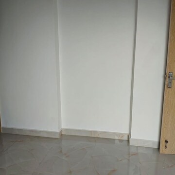 Room in 3 BHK Apartment at Paras Tierea Premium Floor, Sector 137 – for Sale