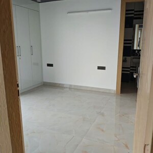 Room in 3 BHK Apartment at Paras Tierea Premium Floor, Sector 137 – for Sale