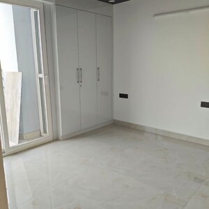 Room in 3 BHK Apartment at Paras Tierea Premium Floor, Sector 137 – for Sale