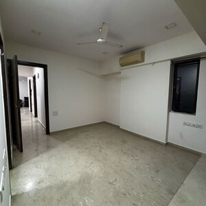 2 BHK Apartment For Rent in Goregaon East