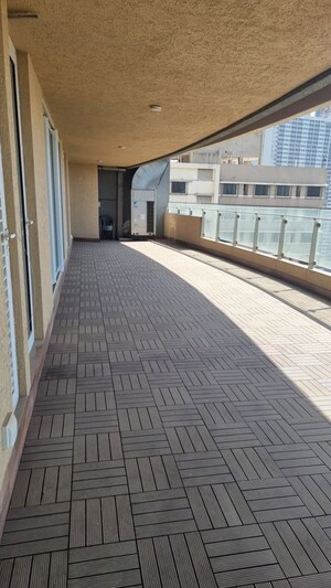 Balcony in 3 BHK Apartment at Lokhandwala Minerva Mahalaxmi, Mahalaxmi – for Rent